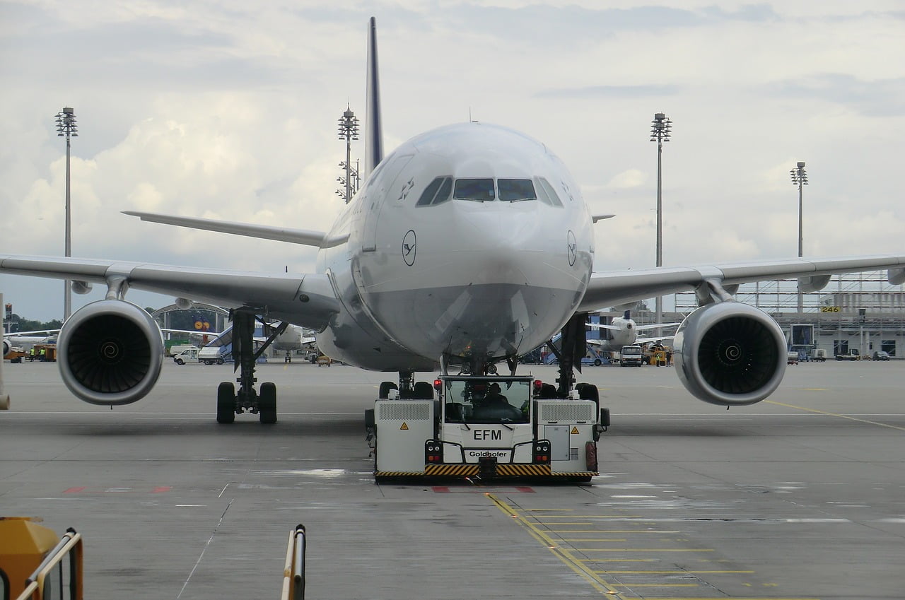 Airbus Boeing Omc 2