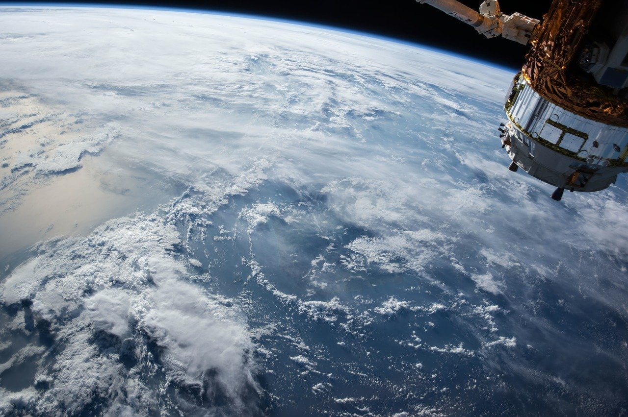 Airbus Defense Espace Satellite Uk 1