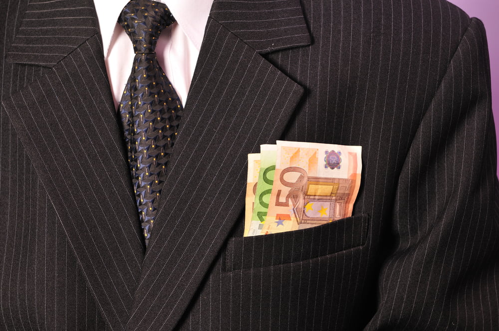 Amf Regulation Salaire France Patron Inegalites Rse