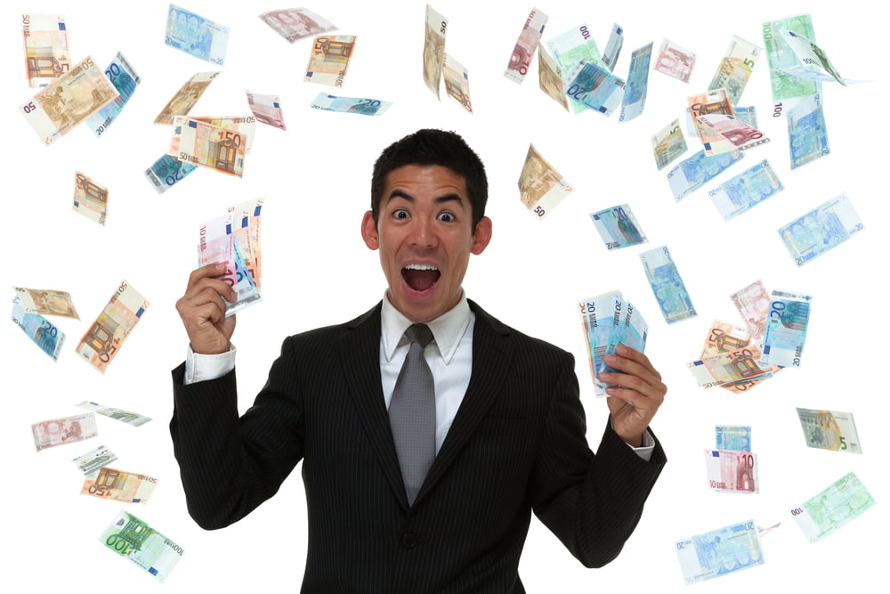 Argent Helicoptere Draghi Consommation Cadeau