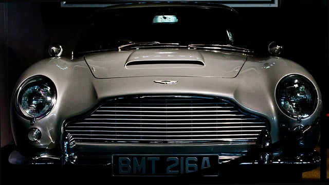Aston Martin 1151525 640