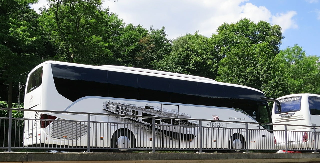 Autocars Macron 2016 1