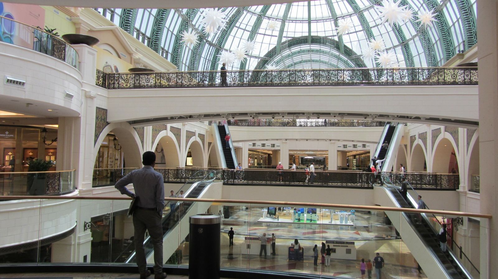 Centre Commercial Grand Magasin Vendre