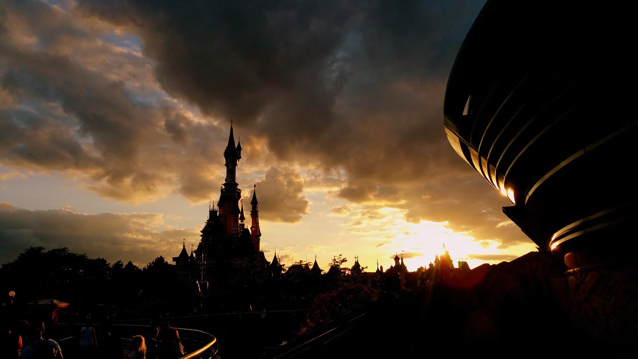 Disneyland Paris Rachat Bourse Echec Pertes Finances Valeur Opa