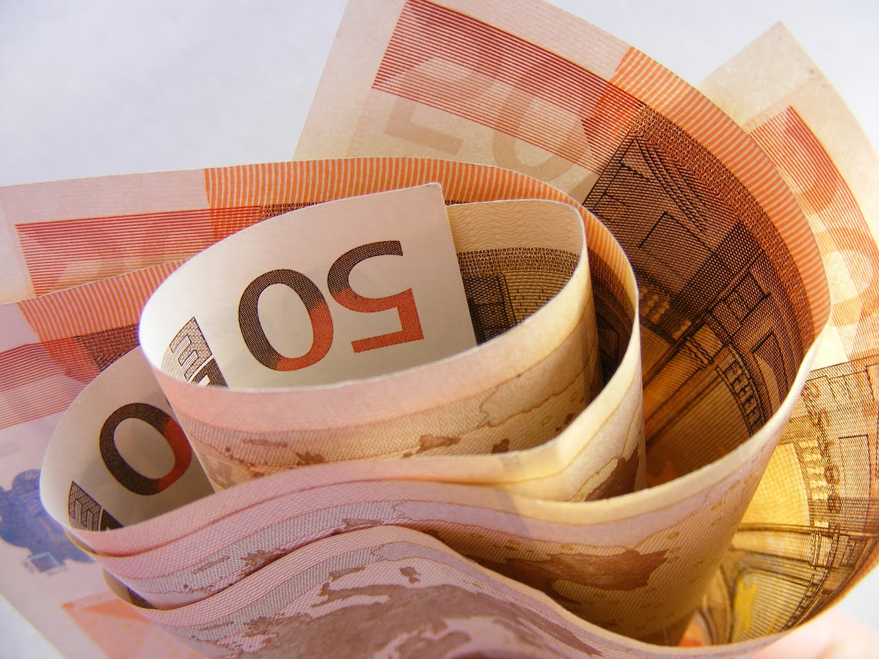 Euros Crise Economique Depenses