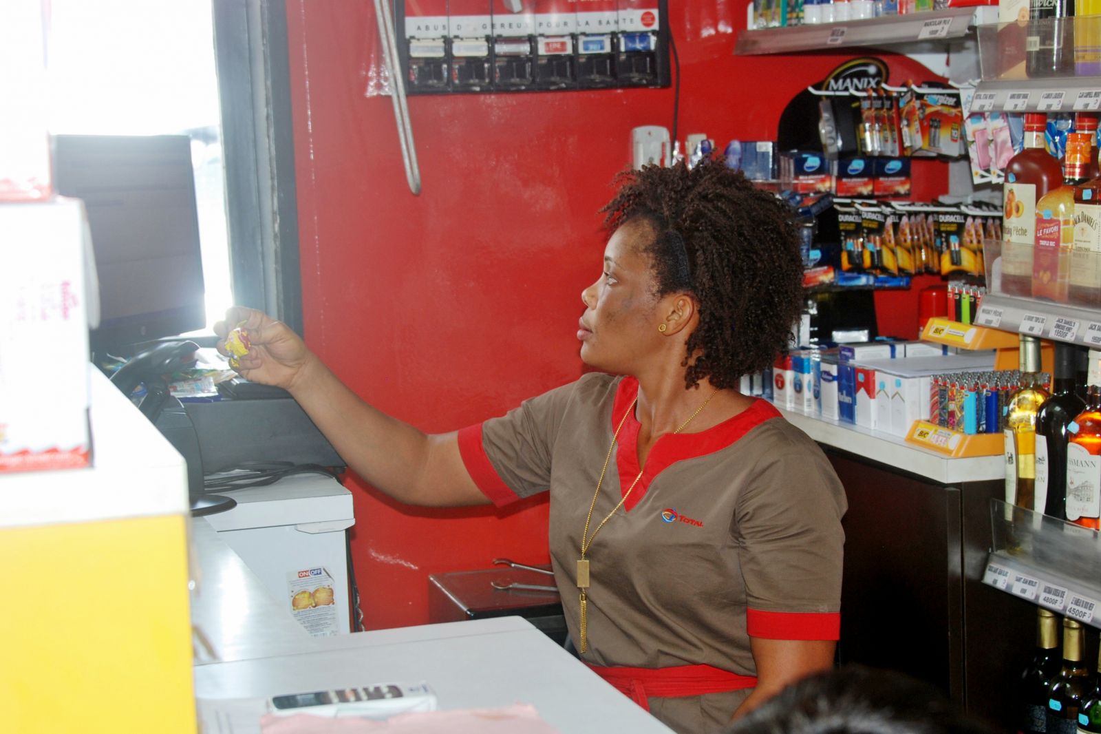 Franc%cc%a7ais Caissiere Meritent Augmentation