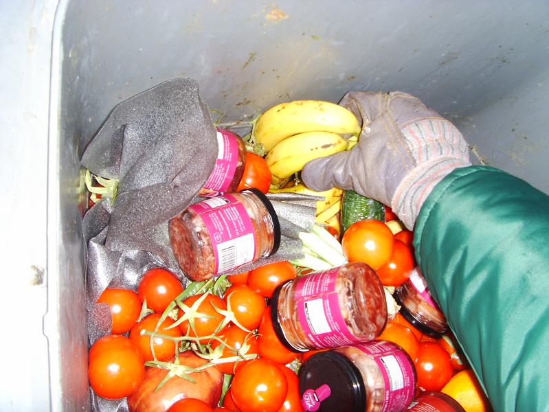 Gaspillage%20alimentaire%20coute%2020%20milliards%20deuros%20chaque%20annee