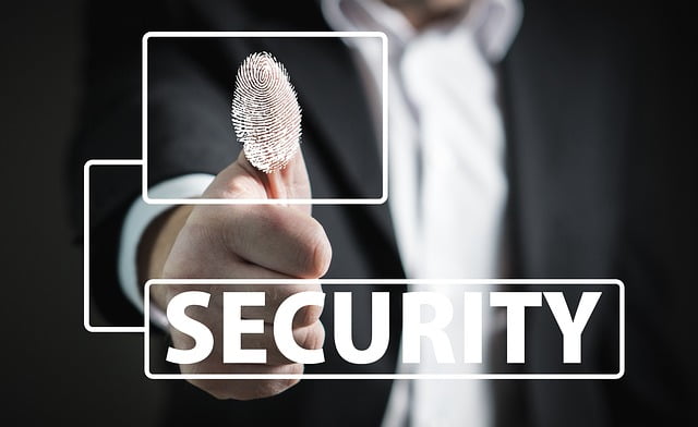 Internet Objets Securite Ataques Informatiques