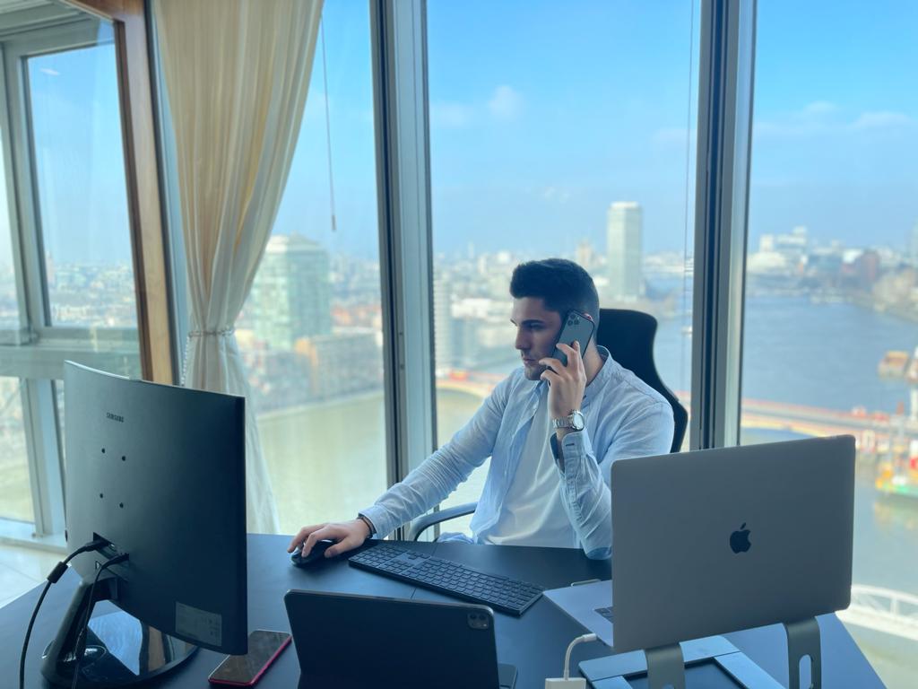 Investisseur A 23 Ans