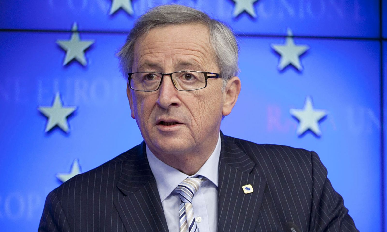 Jean Claude Juncker Depense Pubique Avertissement Macron