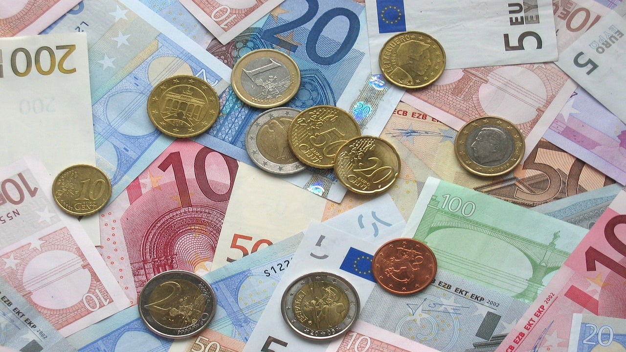 Monnaie Argent Creation Banque Centrale Bce Effet Croissance Economie