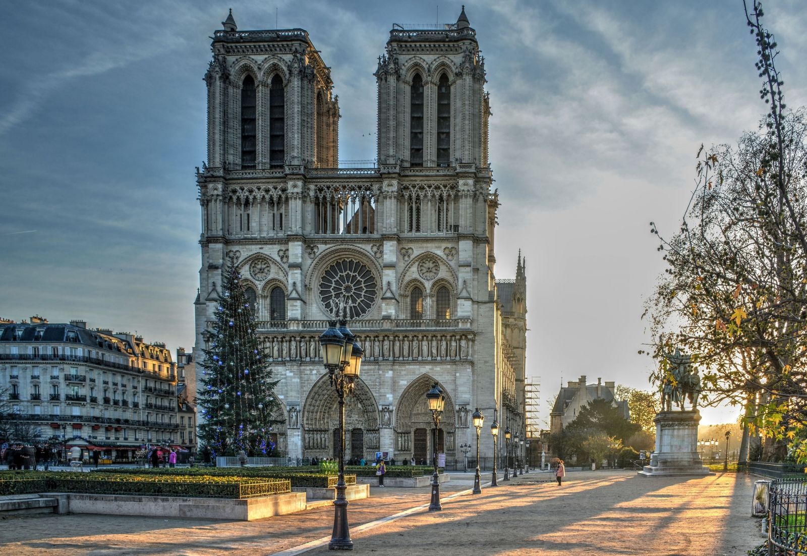 Notre Dame Paris Incendie Commentaire