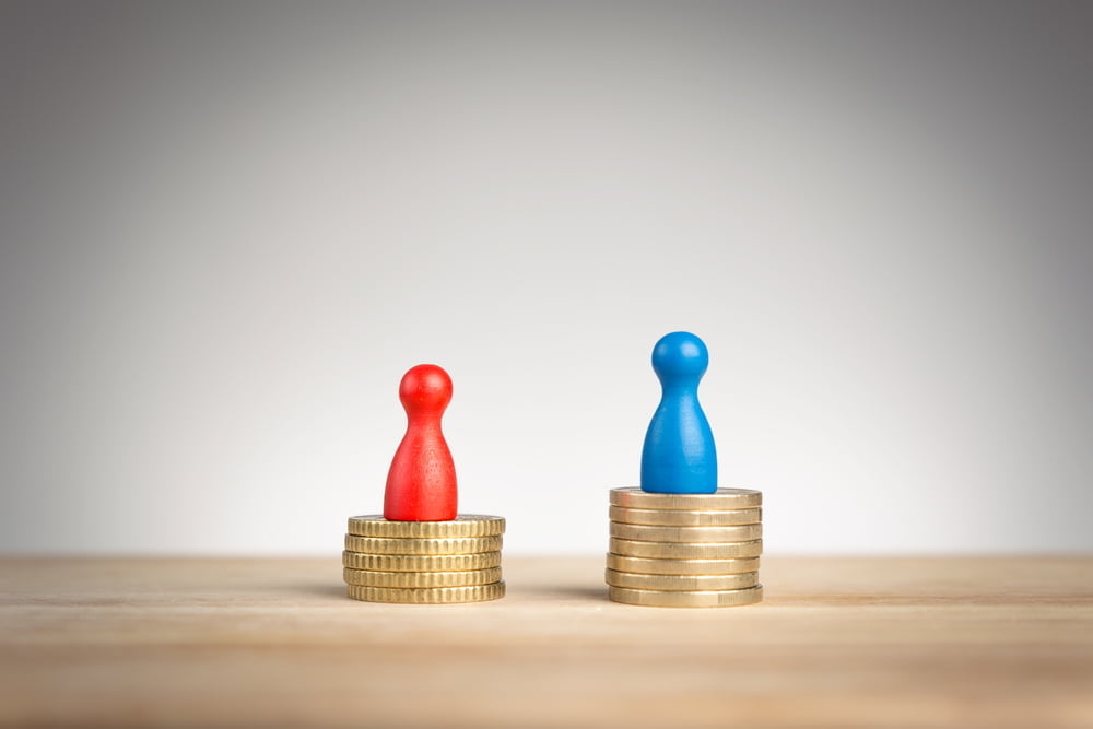 Reduction Inegalites France Riches Pauvres Impots Allocations Aides