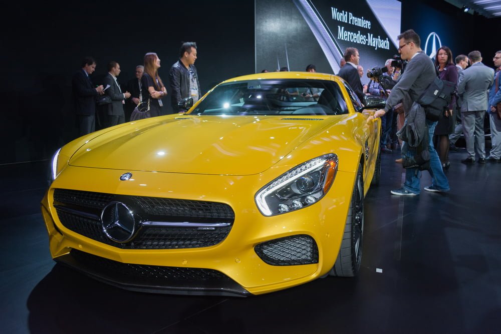 Shutterstock 232751947