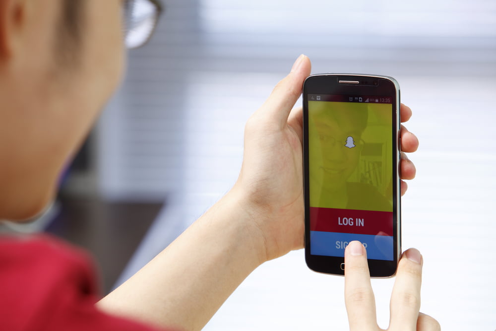 Snapchat Filtre Selfie Sponsorise Innovation Publicite Argent