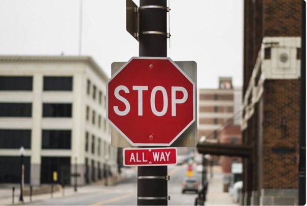 Stop Arret