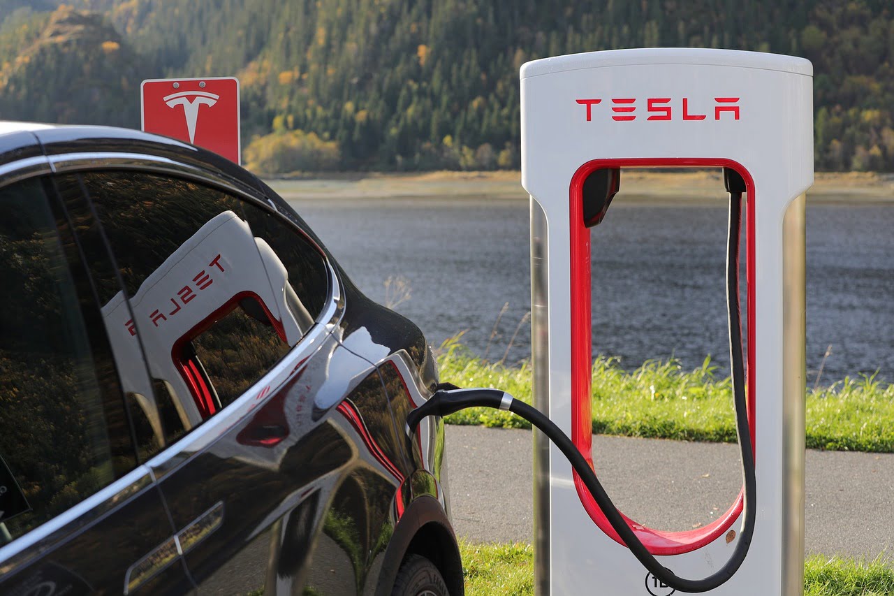 Tesla Semi Roadster 1