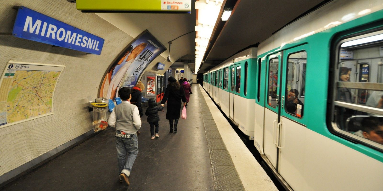 Transports Commun Paris Gratuits Moins Dix Huit Ans Rentree Scolaire