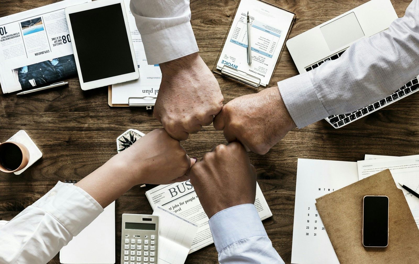 Travail Mains Cooperation