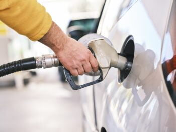 Carburants Augmentation France Baril Petrole Deux Euros
