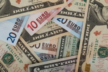 Euro Repris Dessus Dollar