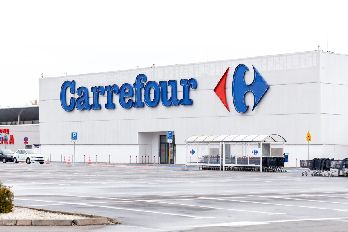 shrinkflation-carrefour-lance-des-etiquettes-les-industriels-sindignent