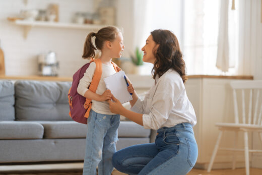 kits-de-fournitures-scolaires-une-rentree-gratuite-pour-les-eleves