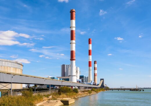 centrales à charbon, fin du charbon en france, Emmanuel Macron, 2027, émission de gz à effet de serre, Greenpeace, ministère de la Transition écologique