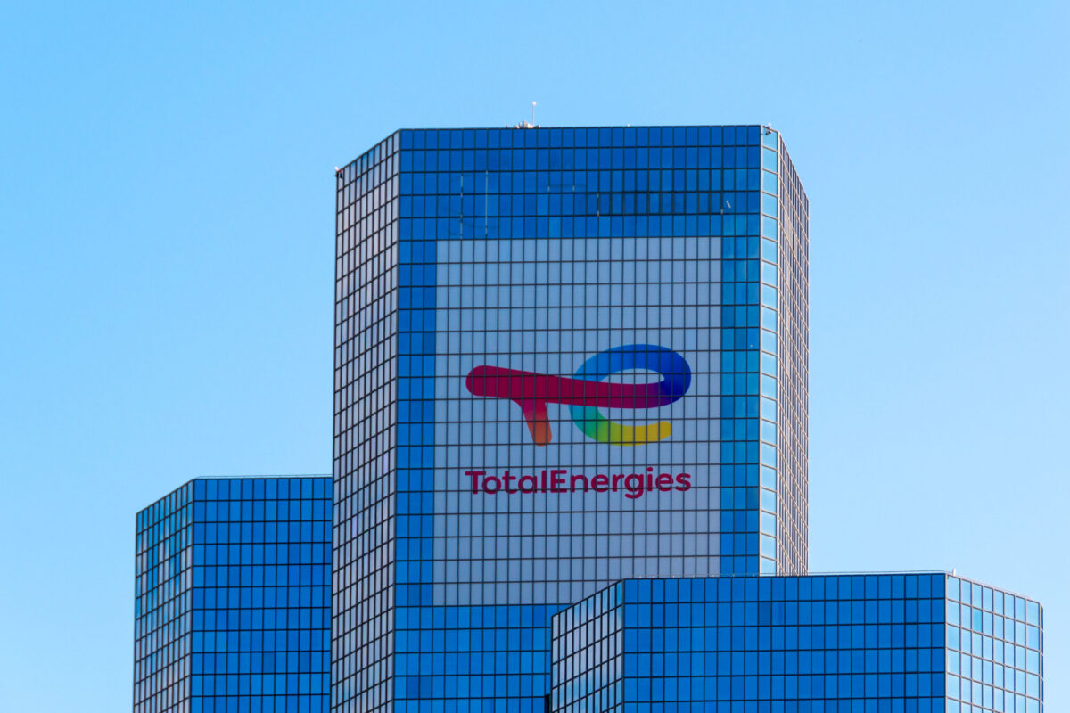 Carburants Totalenergies Vente Perte Refus Pouyanne Superprofits