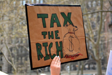 Taxe Riches Proposition Financement Ecologie Modem Impot