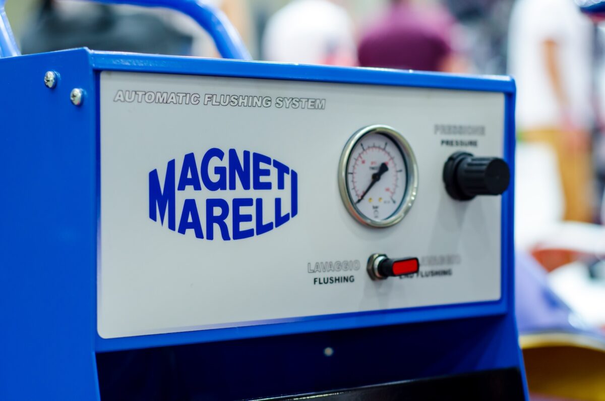 marelli-deux-usines-francaises-automobile-fermeture-greves-salaries