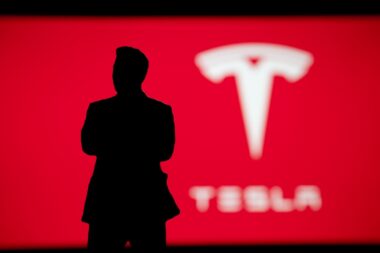 Tesla : une action de groupe pour publicité jugée trompeuse