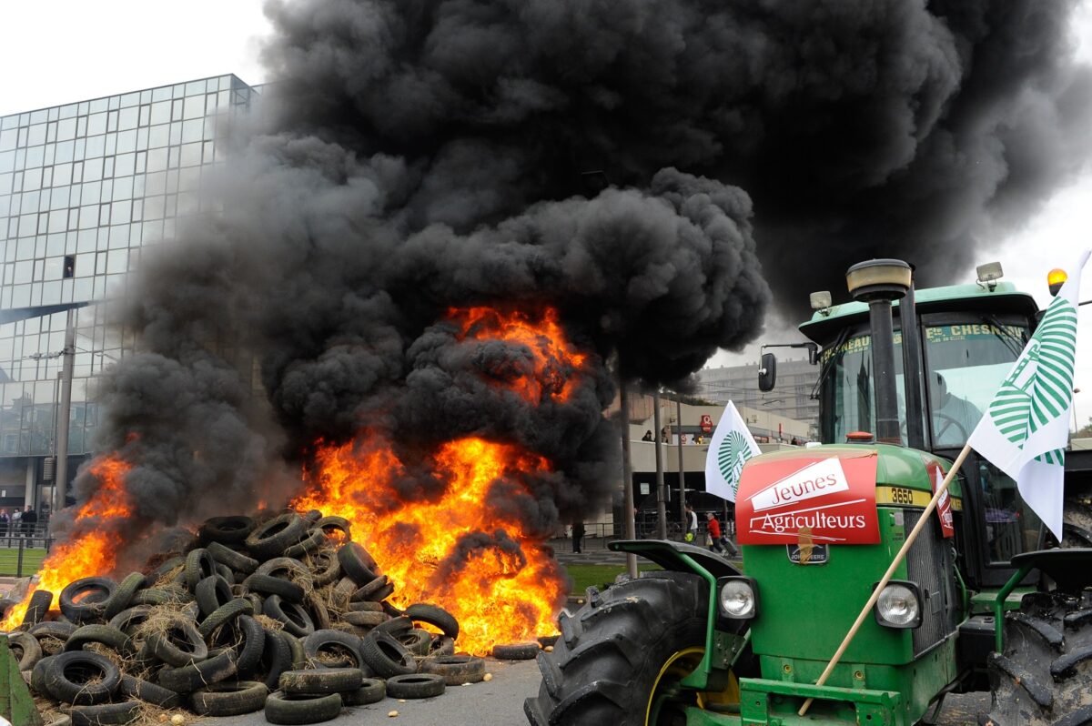 colères, agriculteurs, normes, effondrement, société