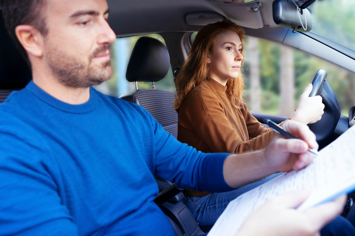 permis de conduire, automobile, automobiliste, examen, délais, formation, boite automatique, boite manuelle, voiture, permis BEA, permis B, compte CPF, financement, auto-école