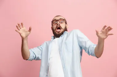 pénurie mondiale, électricité, transition énergtique, électromobilité, Elon Musk, voiture électrique, intelligence artificielle, puce, stockage, investissement, énergie