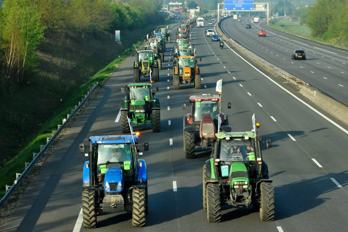 Olivet,,france, ,13,mars,2021,:farmers,showing,their,anger