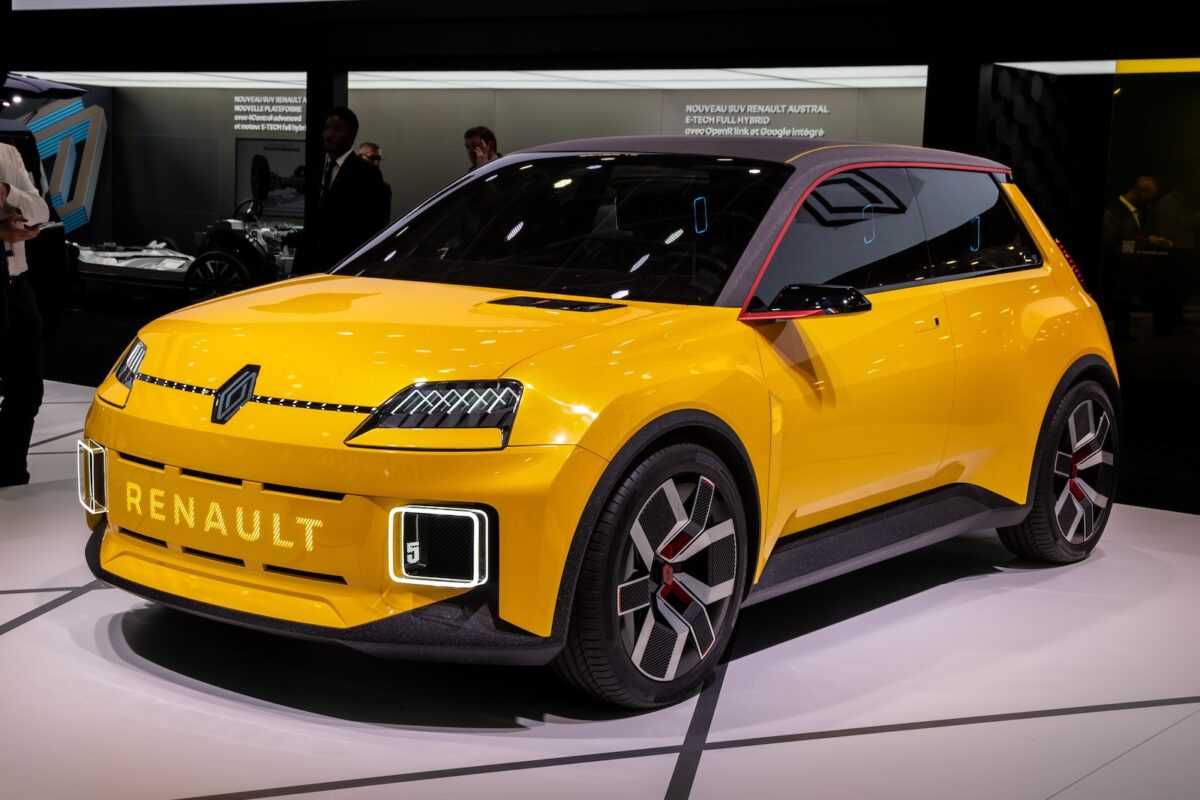 renault-5-e-tech-voiture-electrique