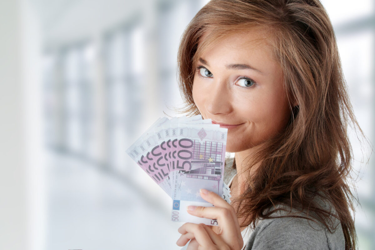 Beautiful,young,woman,holding,euros,bills, ,real,estate,loan