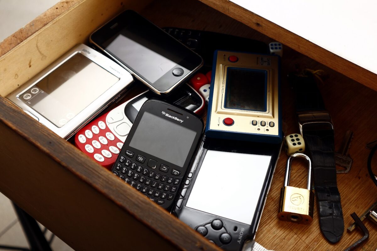 smartphone-vieux-tiroir-recyclage