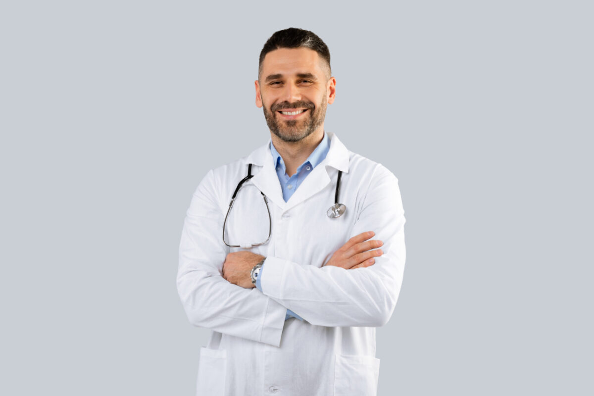 Healthcare,,medical,staff,concept.,portrait,of,smiling,male,doctor,posing
