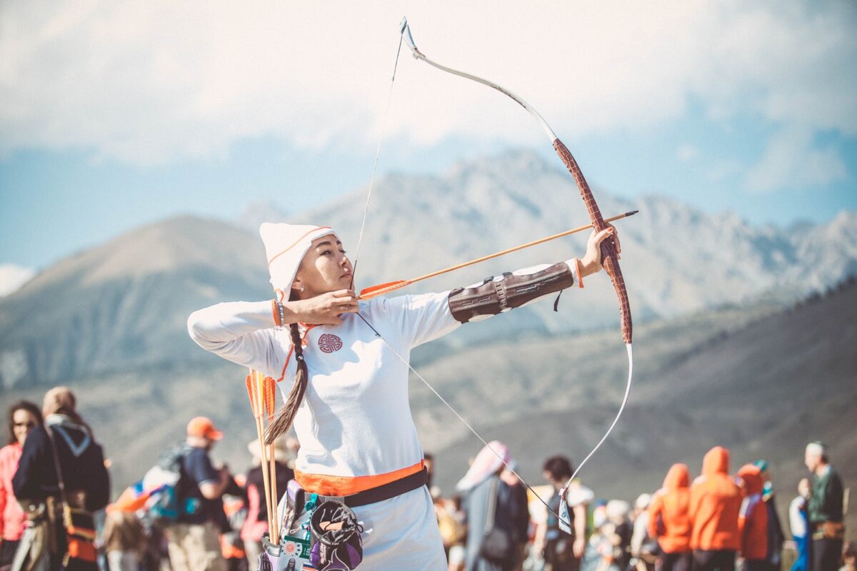 Isyk Kul,,kyrgyzstan, ,september,?29,,?2018:,woman,in,kyrgyz,national