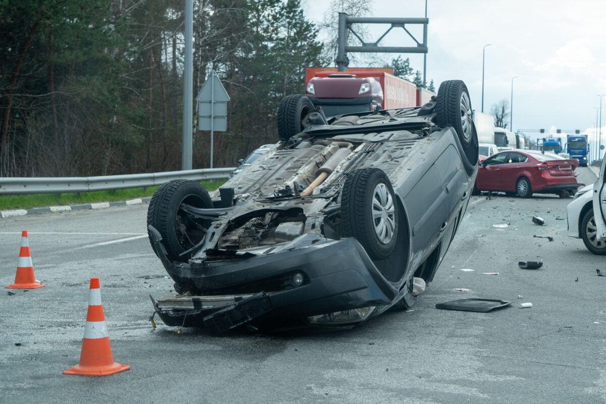 sécurité routière, autoroute, code de la route, sécurité, danger, vitesse, comportement