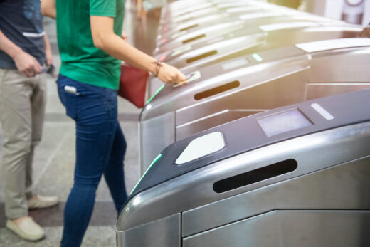 augmentation, ticket, métro, bus, RER, transport en commun, Ile-de-France, Ile-de-France Mobilités, Paris, Jeux olympiques, 2024, jeux paralympiques, voyageurs, économies, pass Navigo