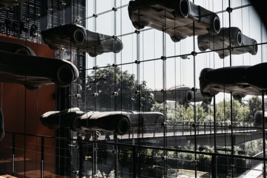 Mulhouse, sommet international, automobile, industrie, avenir, voiture thermique, interdiction, 2035