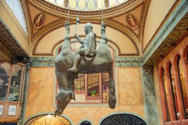 La théorie du cheval mort pour comprendre ce qui arrive à nos élites !