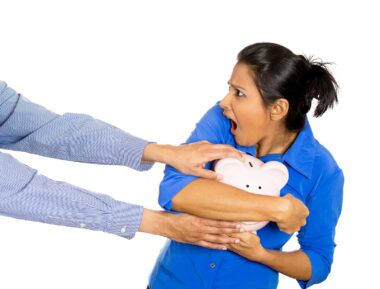 Fraude et escroqueries : une liste d’IBAN pour y mettre fin ?