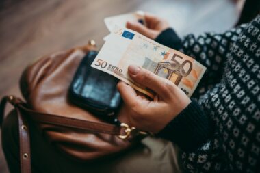 Pouvoir d’achat : pourquoi la droite sabote l’indexation des salaires sur l’inflation ?