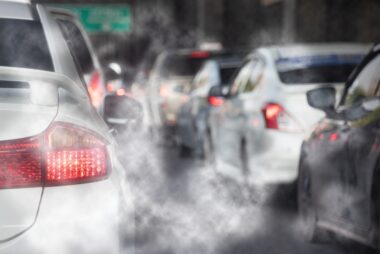 Automobile : l’UE recule sur les objectifs CO2, les ONG en colère