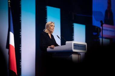 Marine Le Pen, procès, assistants parlementaires, inéligibilité, 2027, élection présidentielle, 2025, condamnation, inégibilité, peine