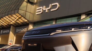 Voiture électrique : BYD veut renforcer sa présence en Europe avec une troisième en Allemagne.
